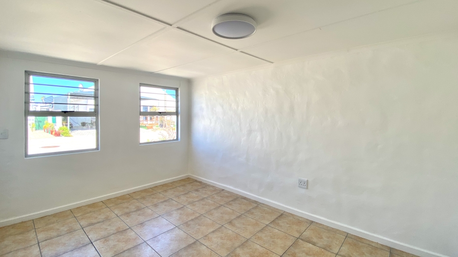2 Bedroom Property for Sale in Velddrif Western Cape